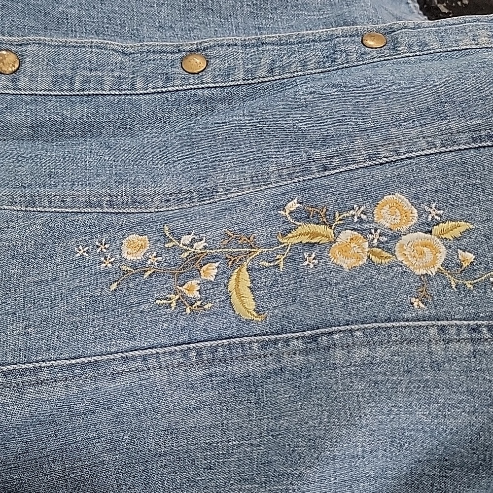 Emma James Denim Shacket Lace & Floral Embroidery Sz 14 Snap Buttons Vintage - Picture 2 of 11